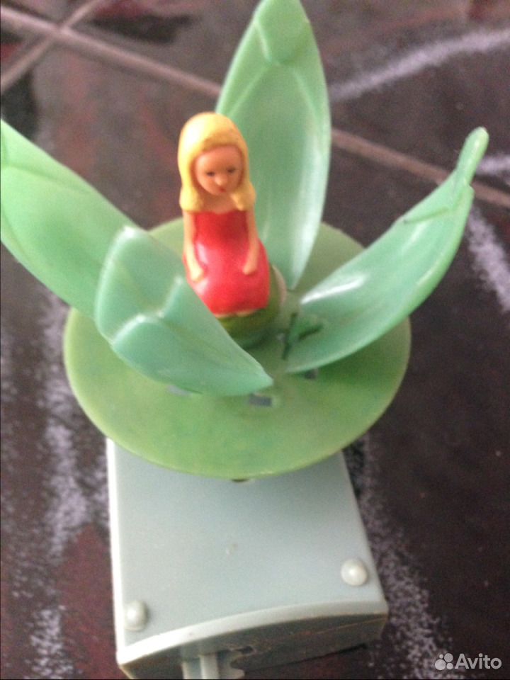 Игрушка дюймовочка в цветке ссср фото