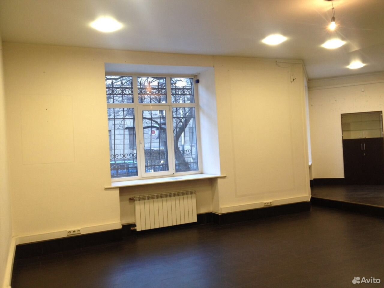 кронверкская 29/37. помещение под аренду 1 этаж. аренда помещения с отдельным входом. отдельный вход. сдается в аренду помещение свободного назначения.