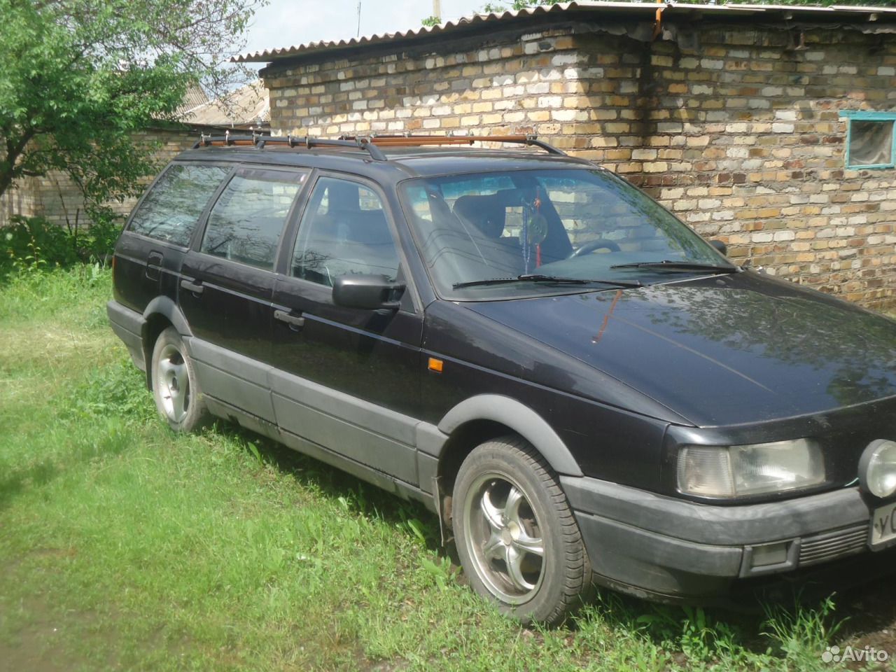 Фольксваген Пассат 1993 года универсал. Volkswagen Passat b3 универсал 1993. Volkswagen b 3 универсал чёрный. Фольксваген Пассат б3 универсал черный. Фольксваген универсал бу авито