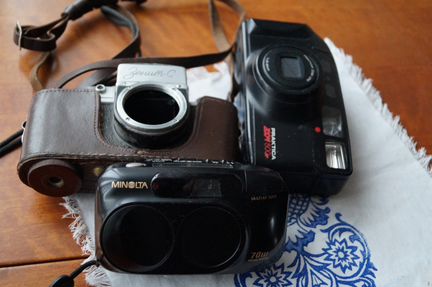 Продам старые фотоаппараты(пленочные)