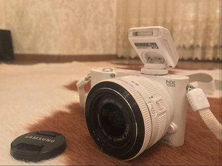 Фотоаппарат SAMSUNG NX1000 White