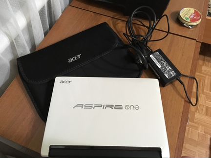 Acer Aspire One 533-N558ww (белый)