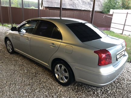 Toyota Avensis 2.0 МТ, 2005, седан