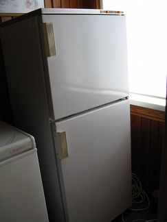 Холодильник 2-х камерный