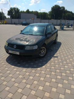Volkswagen Passat 1.6 МТ, 1998, седан