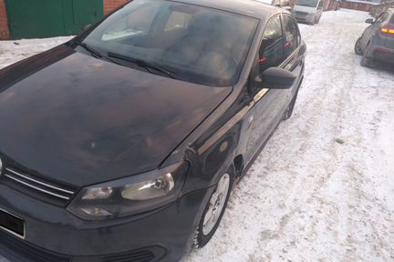 Volkswagen Polo 1.6 МТ, 2012, битый, 200 671 км