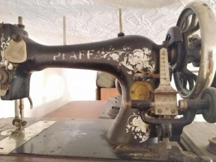 Антиквариатные швейные машинки