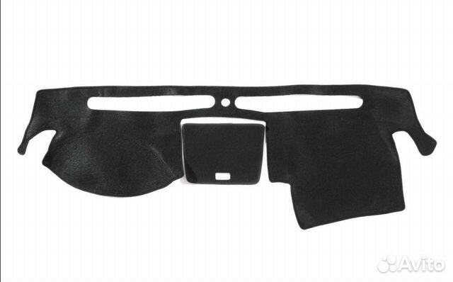 Накладка на приборную панель в авто