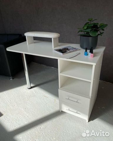 Маникюрный стол складной, доставка в подарок