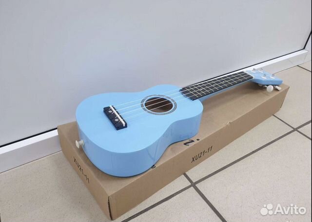 Укулеле Belucci голубая