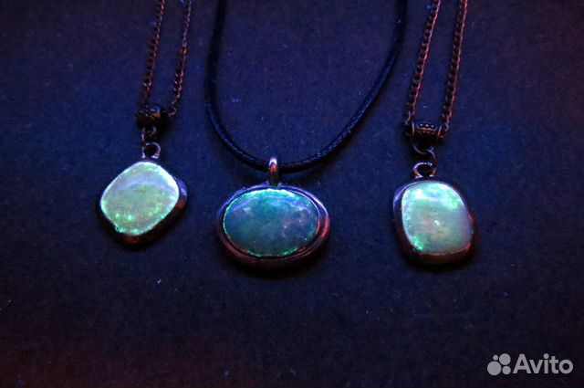Авторские светящиеся кулоны.под,опал