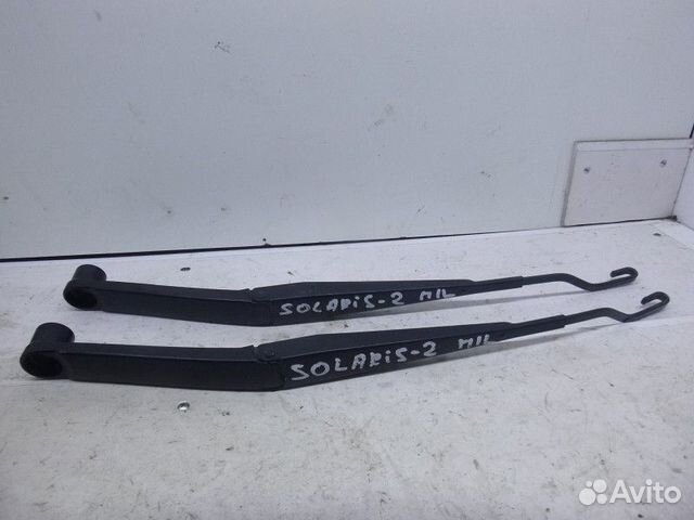 Поводок стеклоочистителя передний левый hyundai so