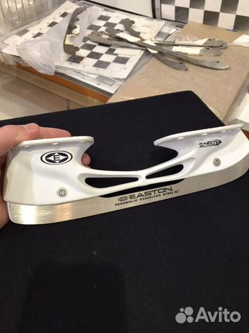 Стакан с лезвием для хоккейных коньков easton razo