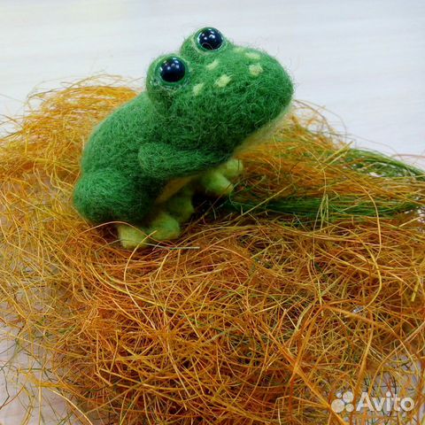 Игрушка Жабка из шерсти