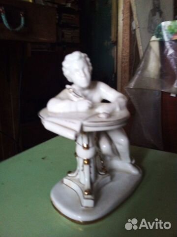 Статуэтка Пушкин