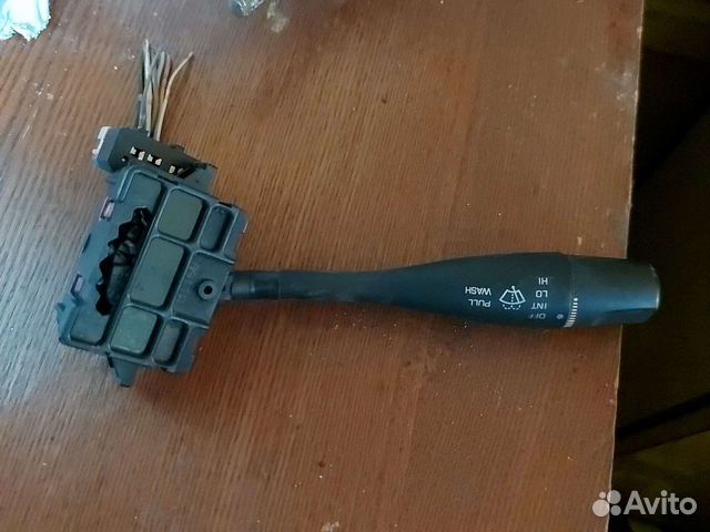 Переключатель омыаателя и щёток nissan pulsar fn15