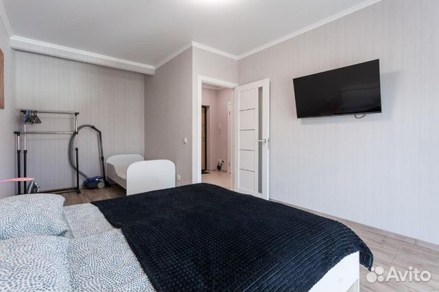 

1-к. квартира, 52 м², 9/9 эт.