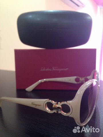 Новые солнцезащитные очки Salvatore Ferragamo