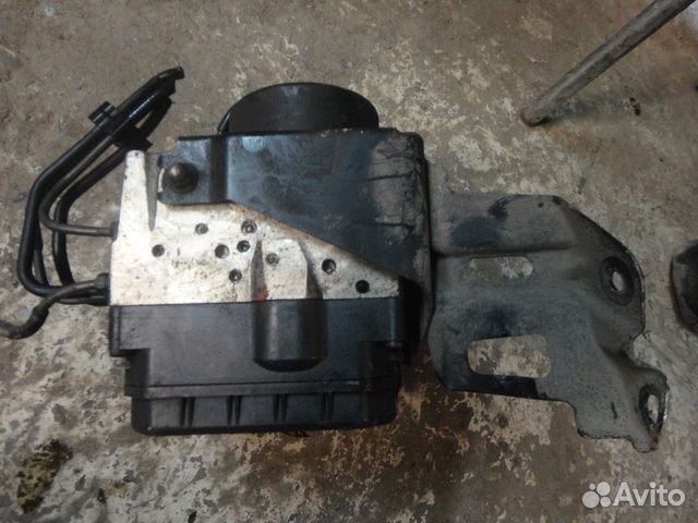 Блок ABS Тойота Камри 40 Блок ABS Тойота Камри 40