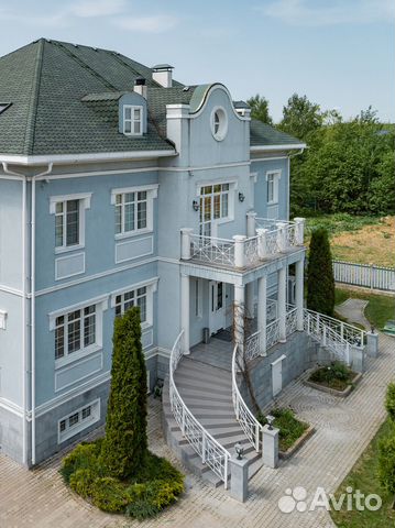 

10-к. и более коттедж, 900 м²