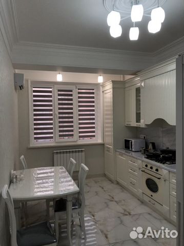 

2-к. квартира, 75 м², 8/10 эт.