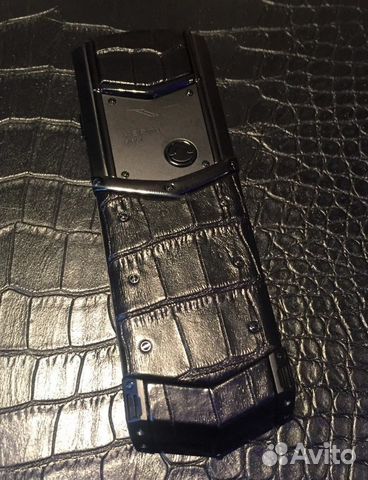 Vertu Signature S Design Black Alligator