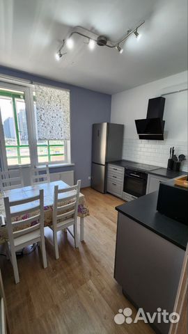 

1-к. квартира, 32 м², 3/18 эт.
