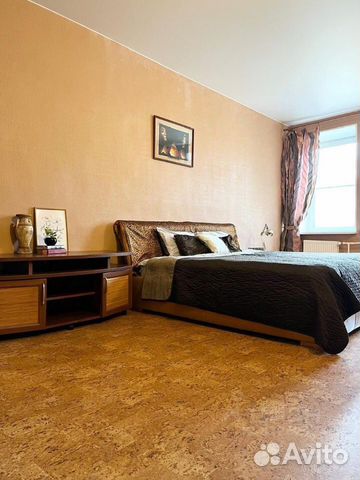 

2-к. квартира, 72 м², 4/4 эт.