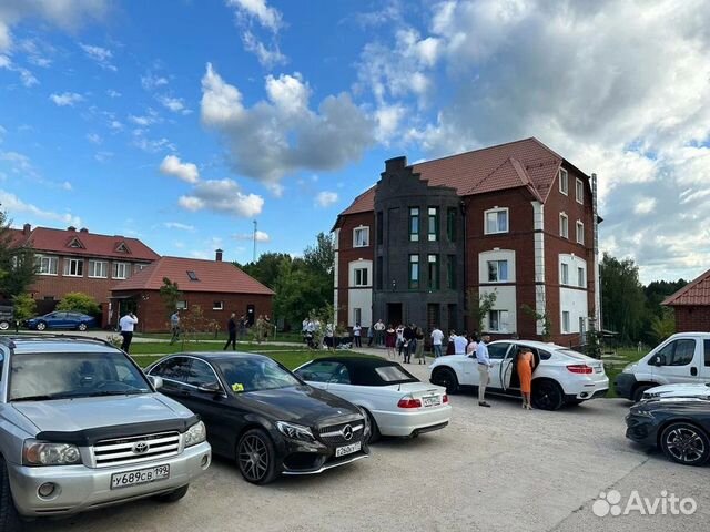 

10-к. и более коттедж, 1173 м²