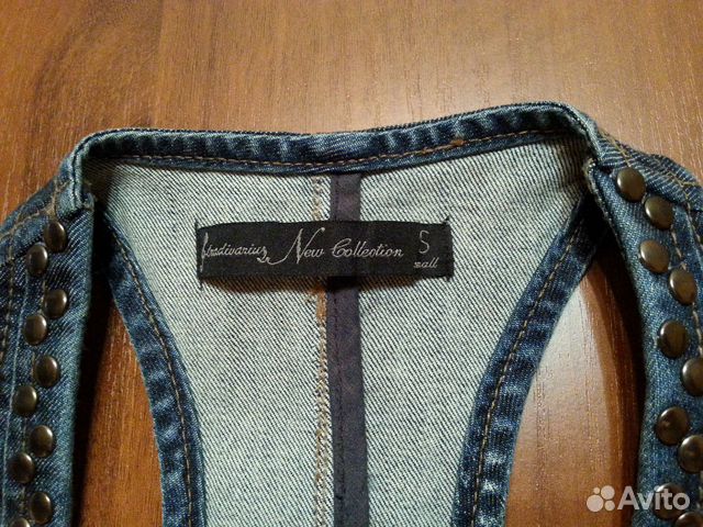 Мега стильная джинсовая жилетка Stradivarius Мега стильная джинсовая жилетка Stradivarius