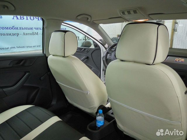 Чехлы Автопилот на Scoda Rapid:белые+ черный Чехлы Автопилот на Scoda Rapid:белые+ черный