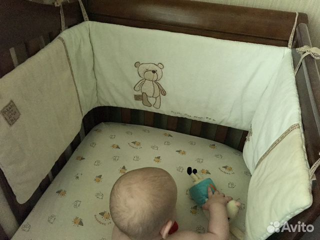 Бортики Mothercare в кроватку