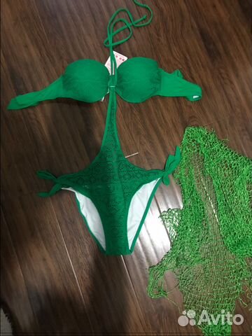 Новый купальник+парео Новый купальник+парео