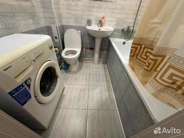 

1-к. квартира, 42 м², 2/3 эт.