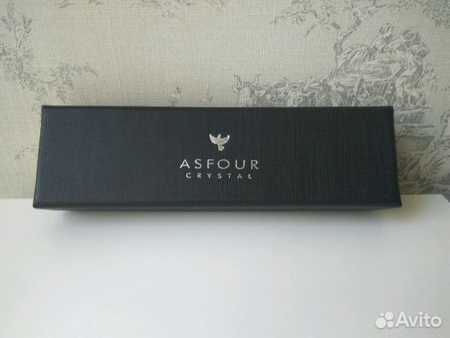 Ручка с кристаллами новая Ручка с кристаллами новая