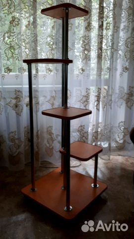 Подставка для цветов или игрушек Подставка для цветов или игрушек