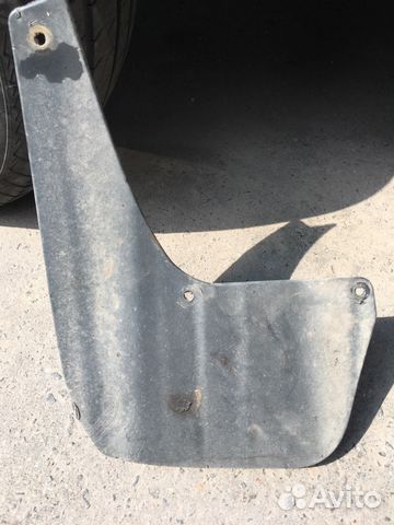 Брызговик задний правый Ситроен с4 2012г