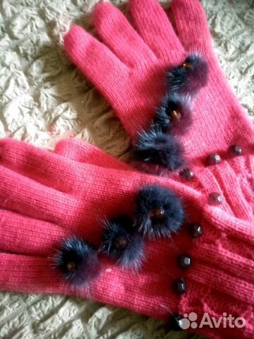 Перчатки с отделкой из норки и страз Перчатки с отделкой из норки и страз