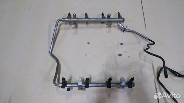 Топливная рампа в сборе Dodge RAM 1500 4.7 б/у