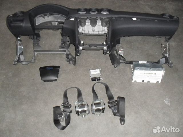 Торпедо (подушка, панель, парприз) на Ford Galaxy