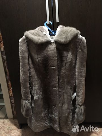 Шуба мутоновая с отделкой норка Шуба мутоновая с отделкой норка