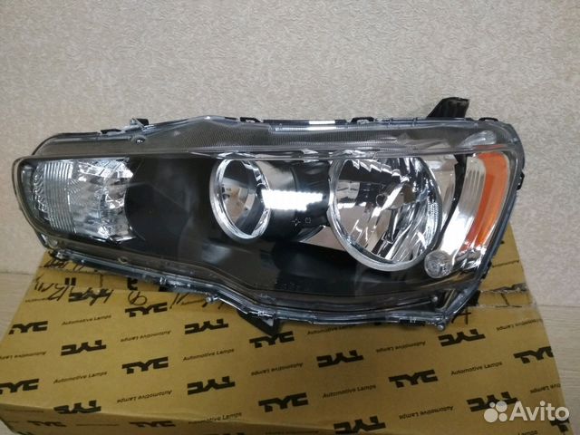 Фара левая Mitsubishi Lancer X