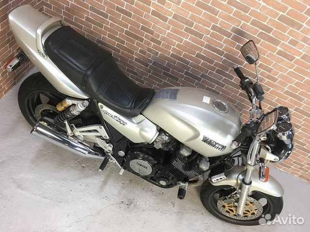 Yamaha XJR1200