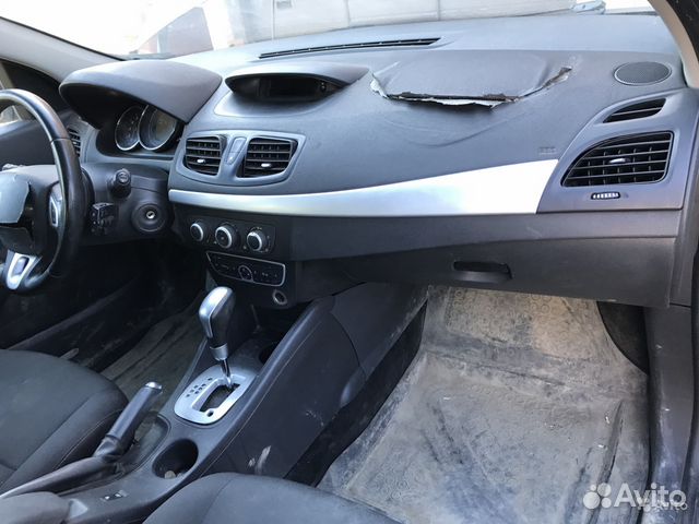Пластик салона Renault Megane 3 хэчбэк