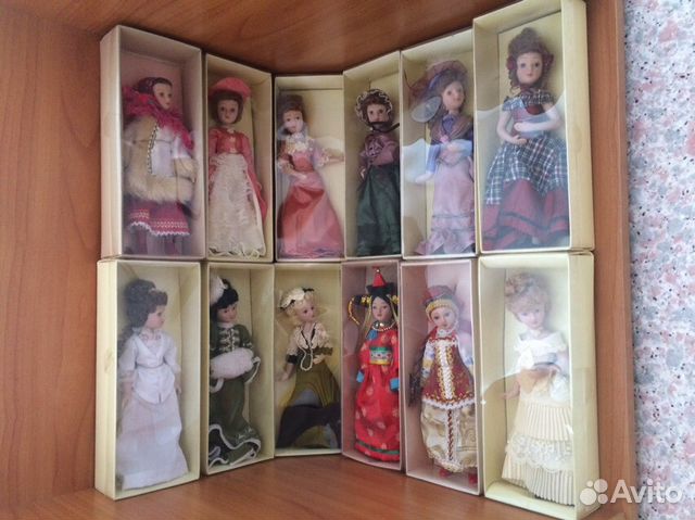 Коллекция фарфоровых кукол 