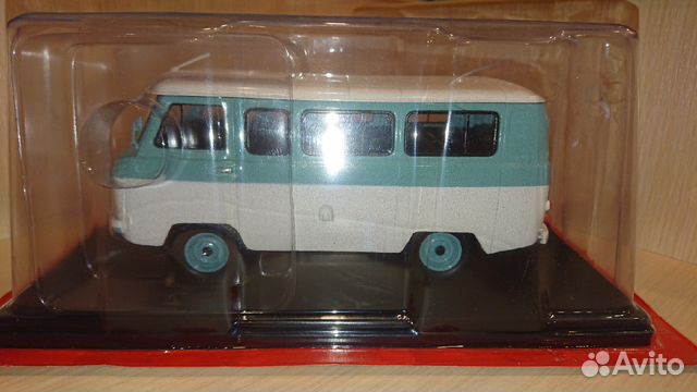 Легендарные советские автомобили 1:24. УАЗ-452В