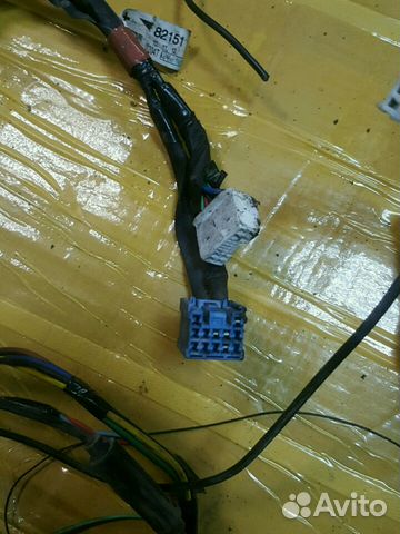 Проводка передней двери Toyota Corolla 150 E150