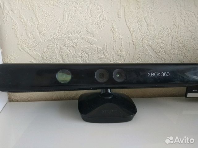 Консоль Xbox 360 с сенсором Kinect