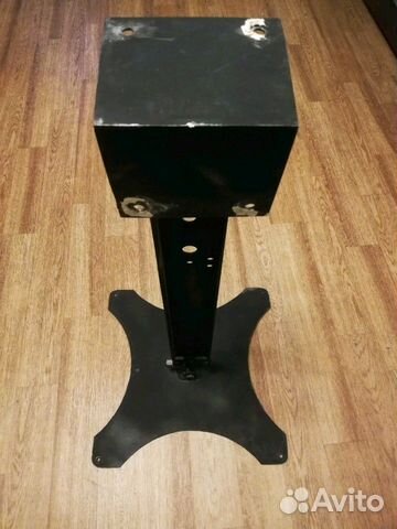 Держатель для телевизора угловой металический Держатель для телевизора угловой металический