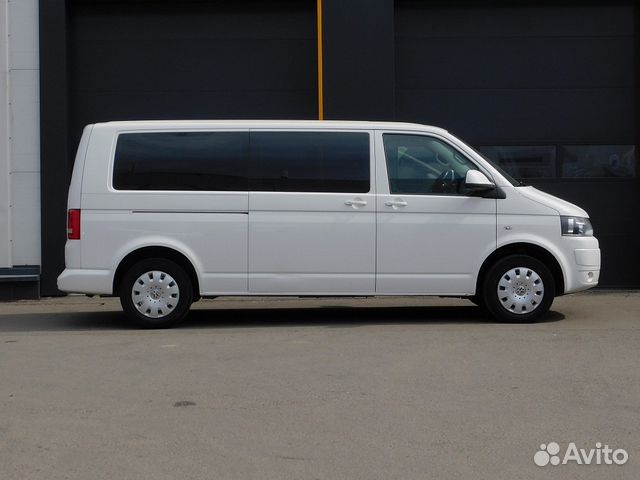 Volkswagen Caravelle 2.0 AMT, 2014, 200 181 км